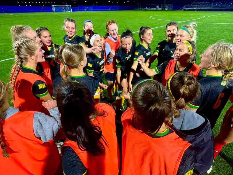 Black Hills, Spearfish, Black Hills State University, Women&#039;s Soccer, Huddle